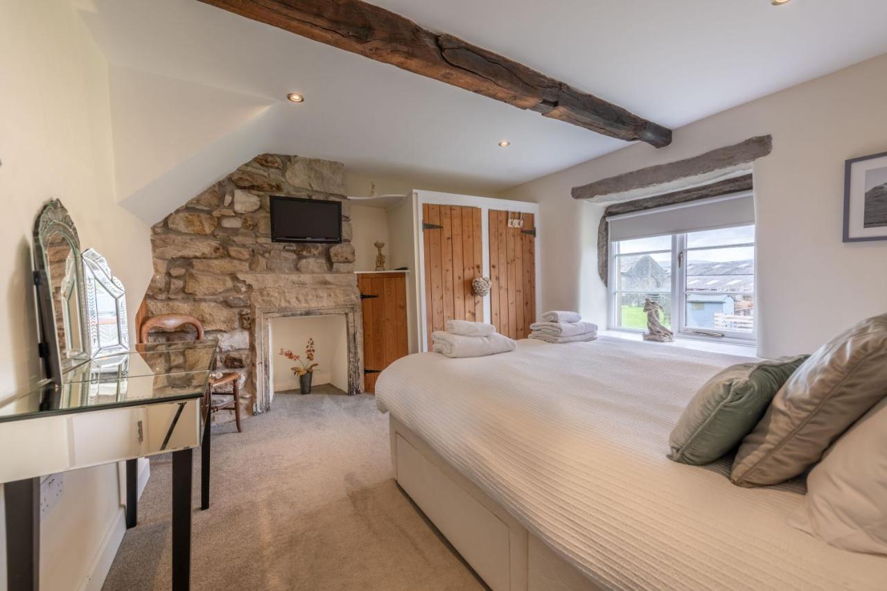 Westside Cottage: Yorkshire Dales Pet-Friendly Retreat Newby  Exterior photo