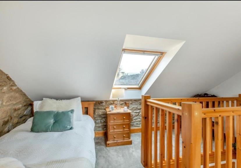 Westside Cottage: Yorkshire Dales Pet-Friendly Retreat Newby  Exterior photo