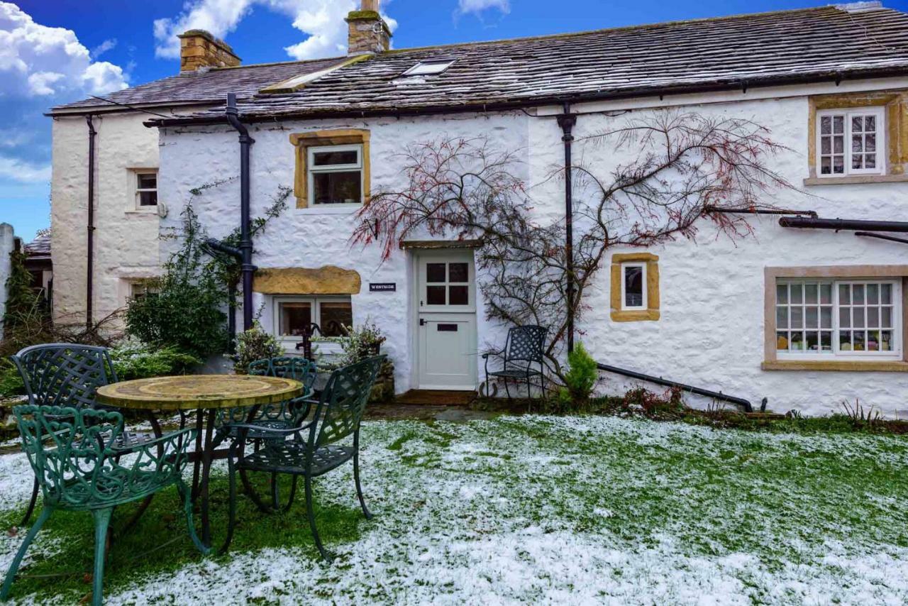 Westside Cottage: Yorkshire Dales Pet-Friendly Retreat Newby  Exterior photo